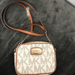 Michael Kors Cross body