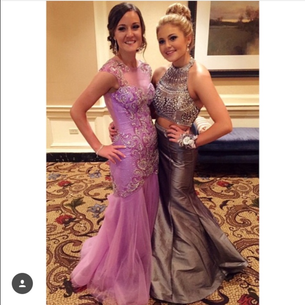 Dress - Picture 2 of 2