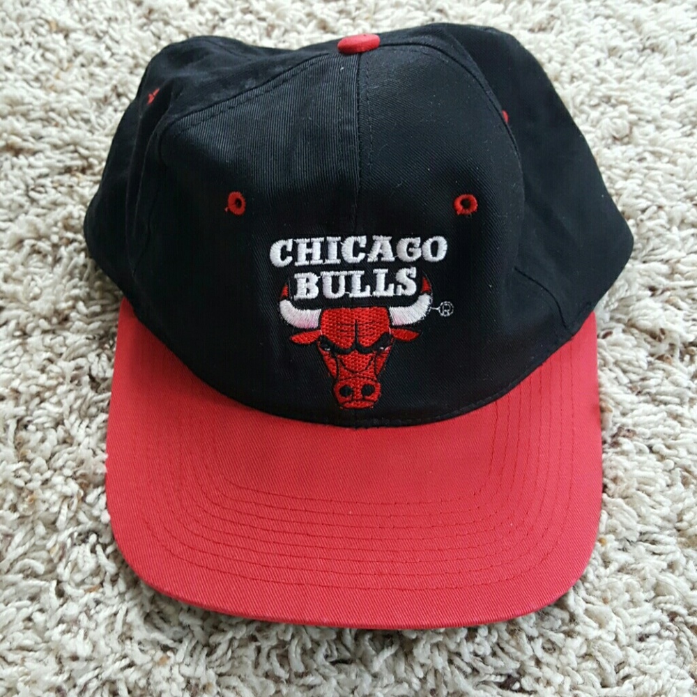 Vintage snapback Chicago Bulls hat