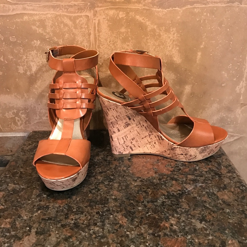 G by Guess wedges