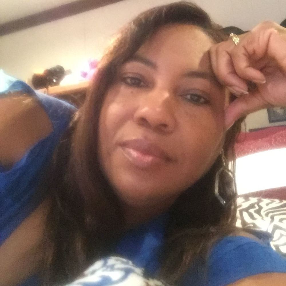 Meet your Posher, Regina