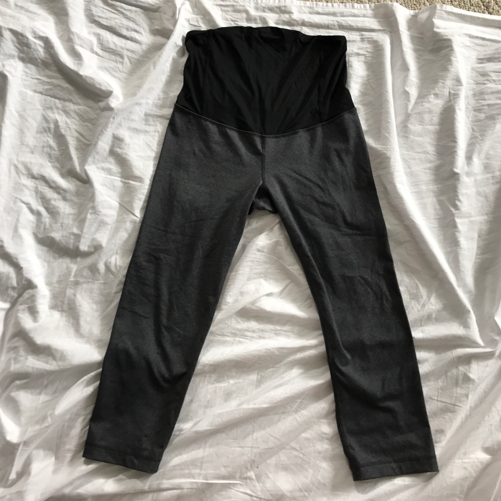 Maternity work out capris