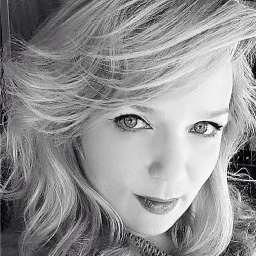 Meet your Posher, Desiree