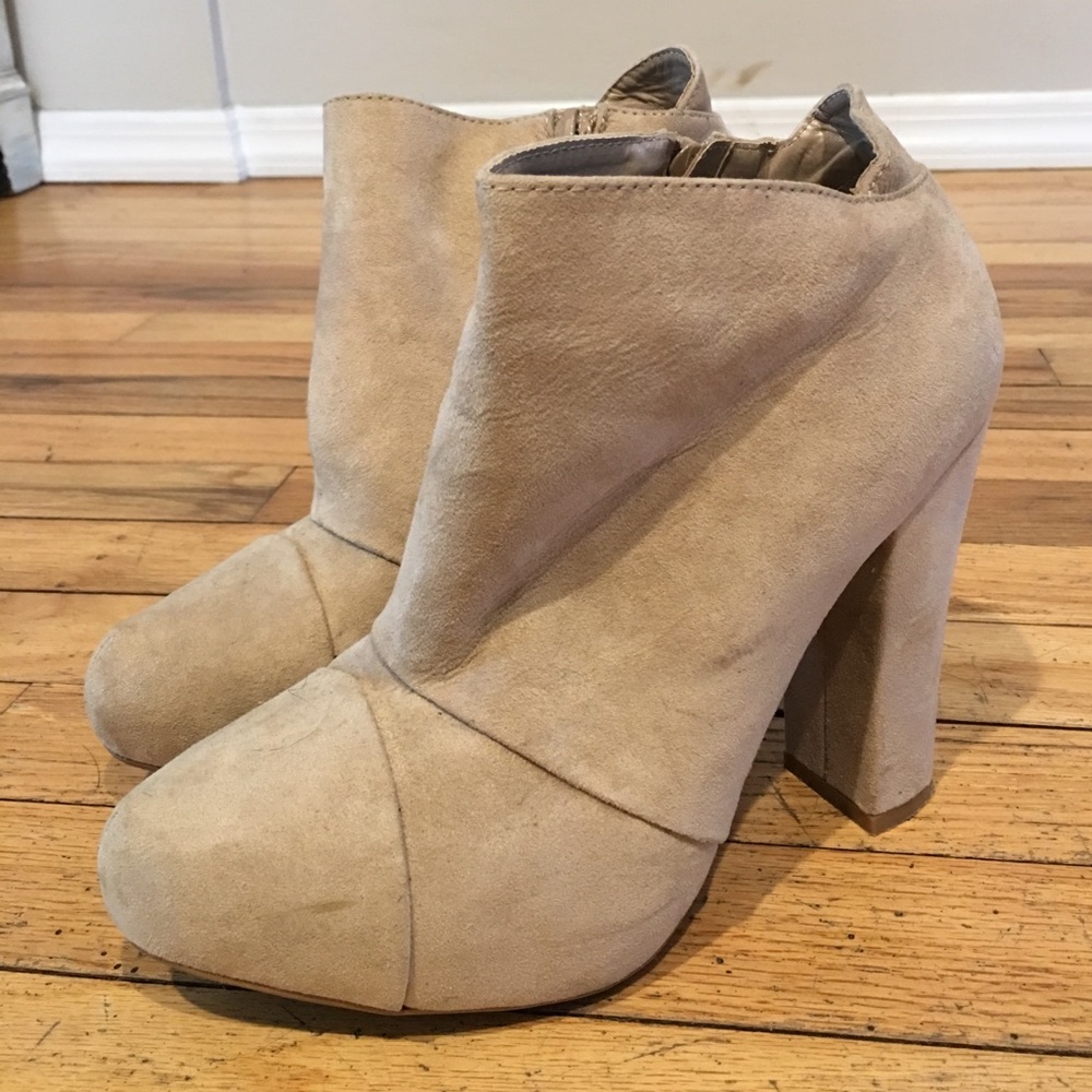 Nude suede bootie size 7