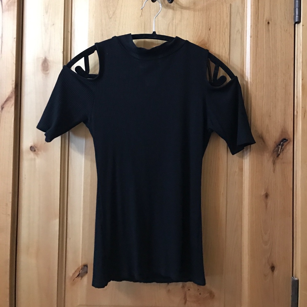 Black open shoulder tee