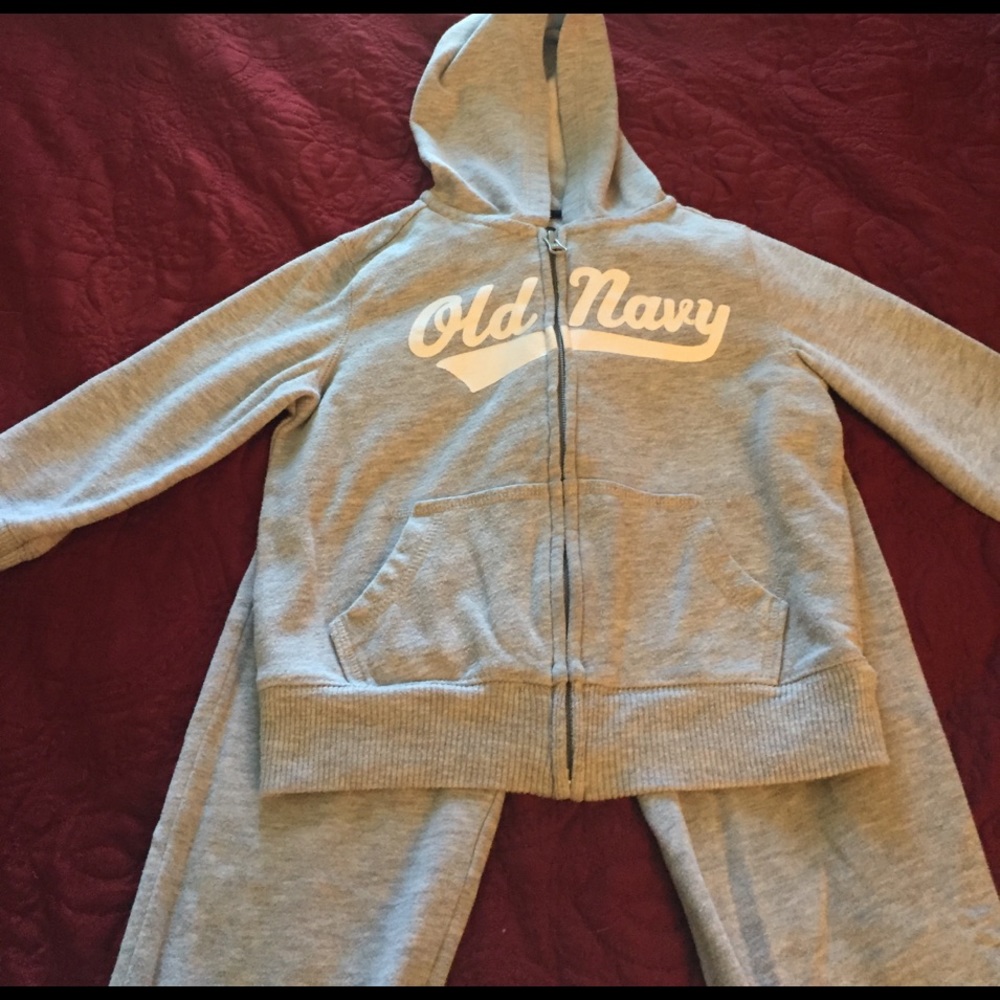 Toddler boy Old Navy sweatsuit