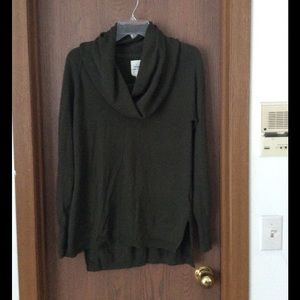 NWOT  crowl neck sweater