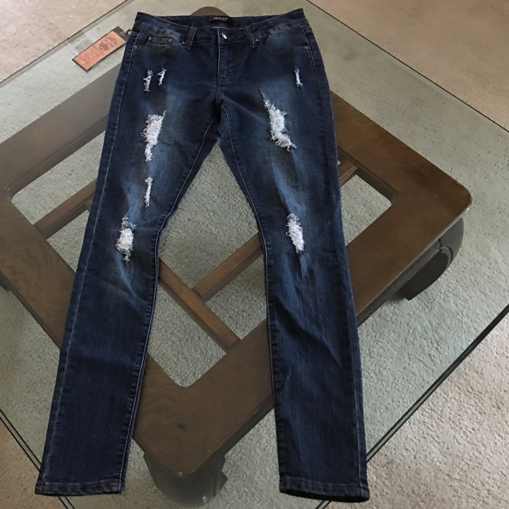 😍 4/$20 Back 2 School Distressed skinny jeans - Picture 1 of 6