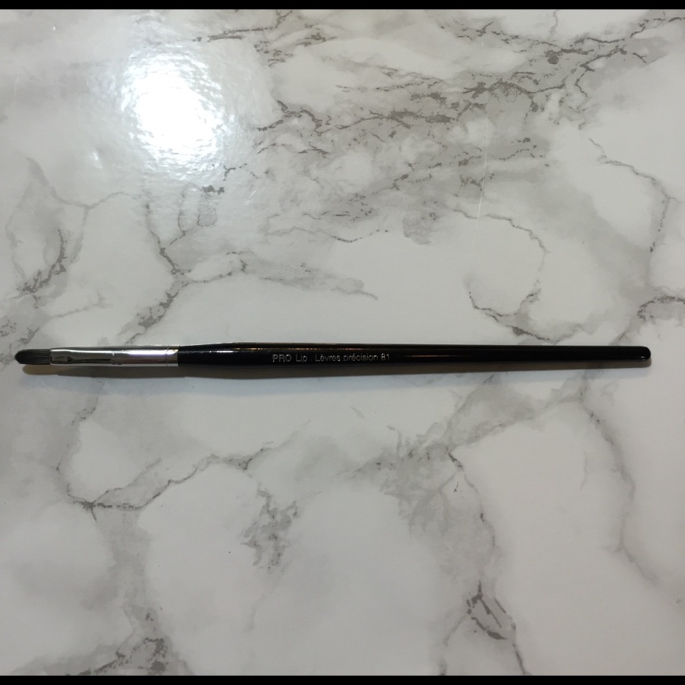 Sephora Collection Pro Lip Brush #81
