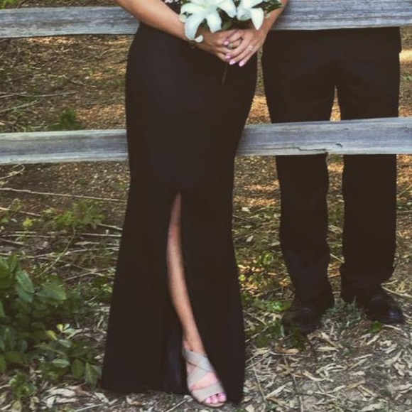 Beautiful-Stunning Black Dress - Picture 4 of 7