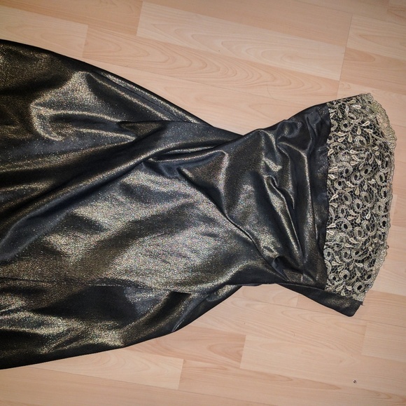 Sold! - Picture 4 of 4