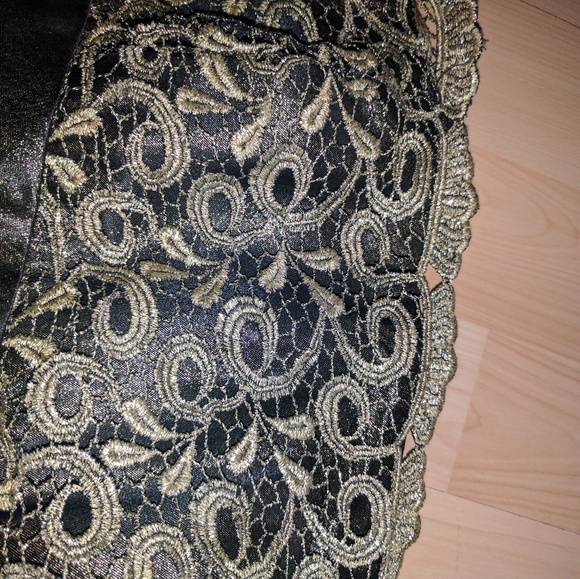 Sold! - Picture 3 of 4