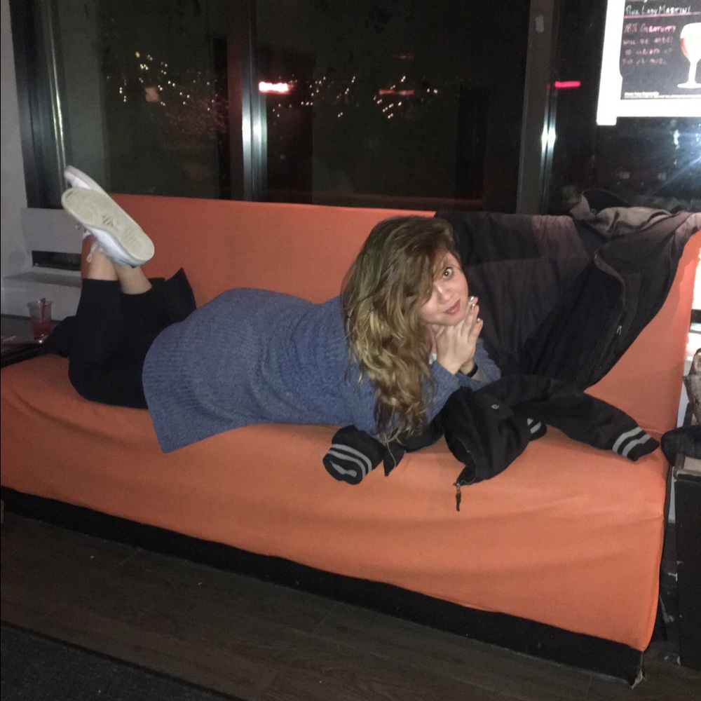 Meet your Posher, Becca