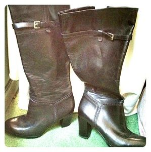 Wide calf Naturalizer knee high dress boots 👢