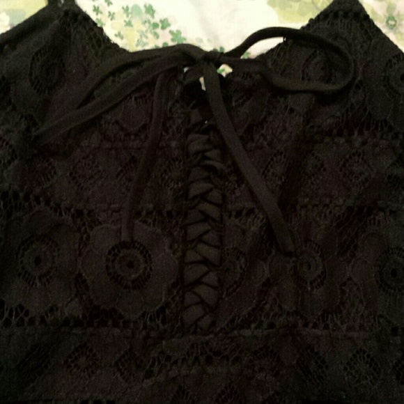 Black dress - Picture 4 of 5