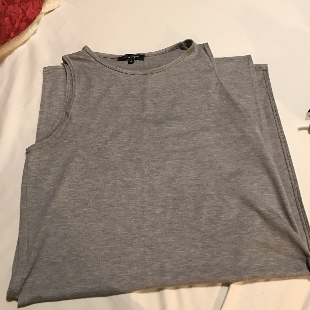 Grey long tshirt