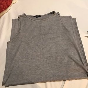 Grey long tshirt