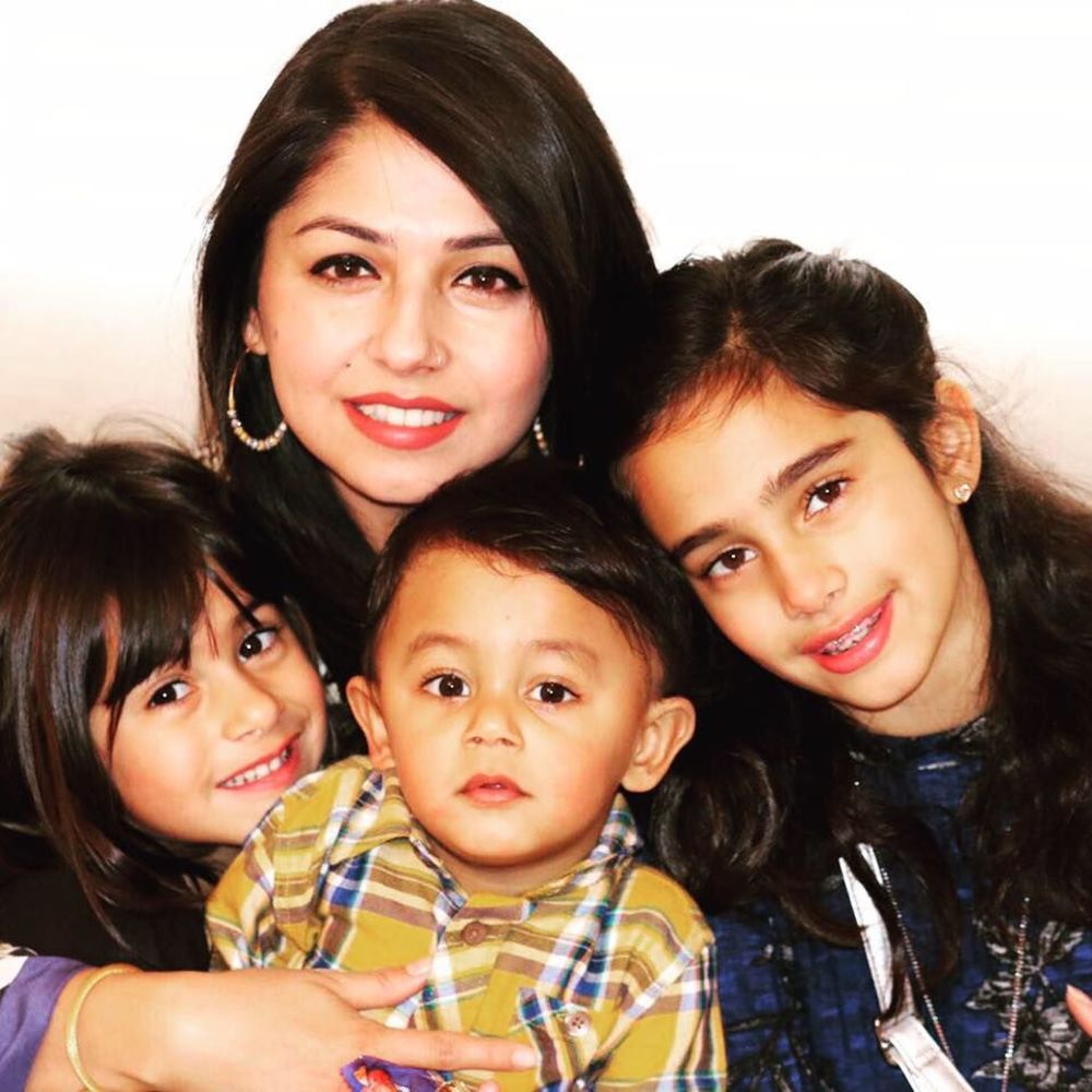 Meet your Posher, Areeba