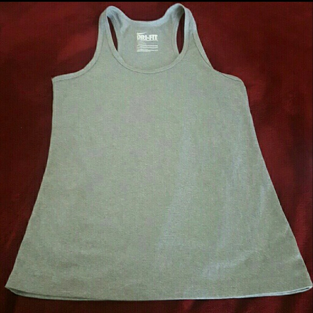 Nike tank