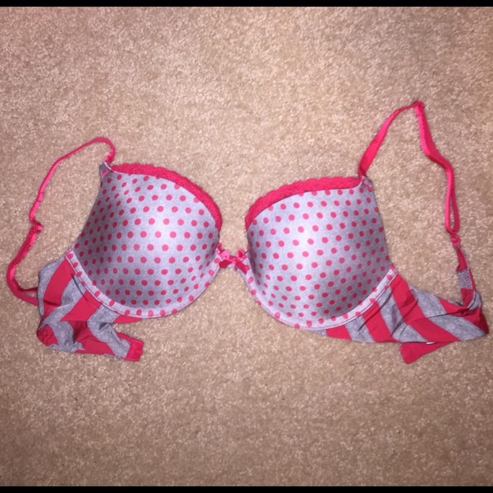 VS Pink Bra