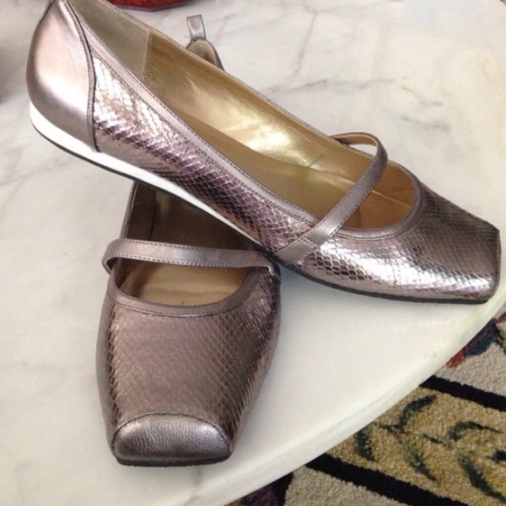 Metallic Flats