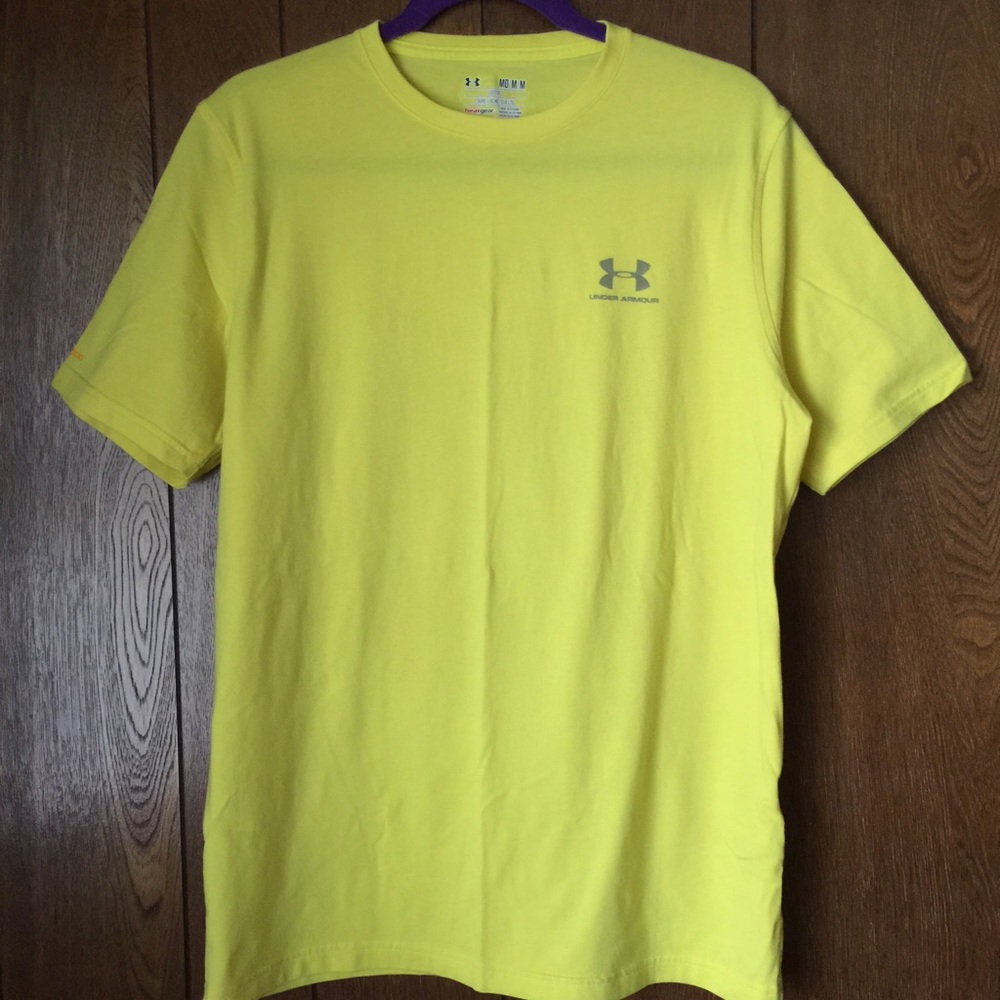 EUC Under Armour Heat Gear T-Shirt, M