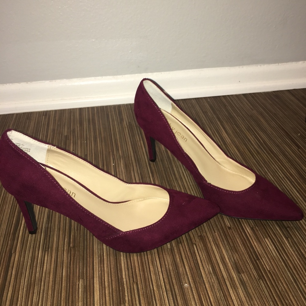 Brand new suede burgundy heals