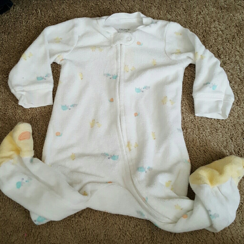 Adorable, neutral sleeper