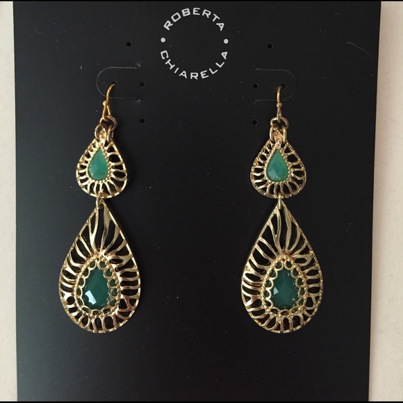 Roberta Chiarella Jewelry - Roberta Chiarella goldtone green teardrop earrings Roberta Chiarella Jewelry - Roberta Chiarella goldtone green teardrop earrings