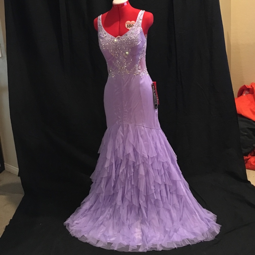 ‼️SOLD‼️Masquerade Lavender Gown🎉