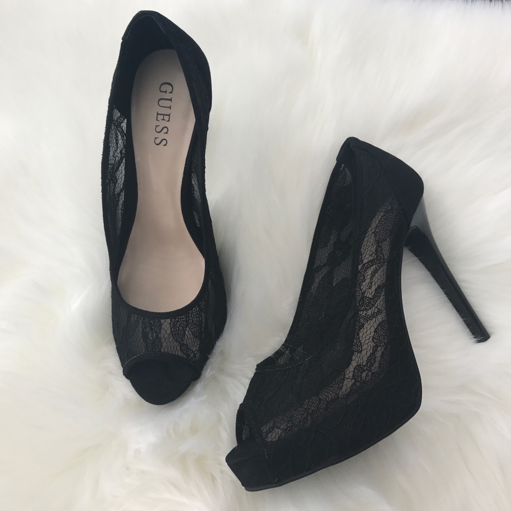 🌟Guess platform lace pump heels🌟