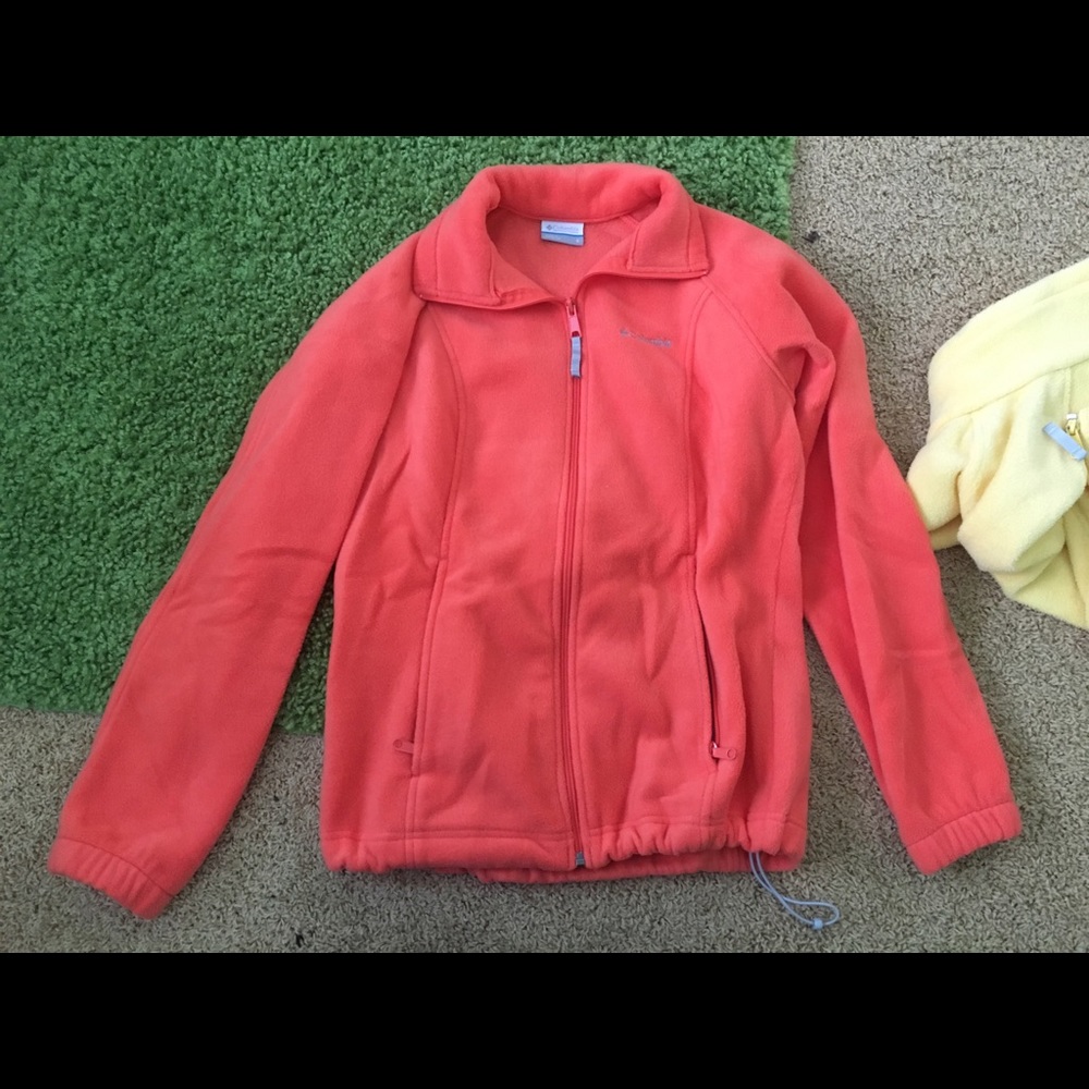 Size small Columbia sweatshirt