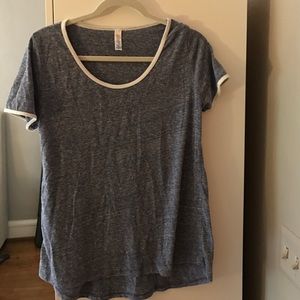 Lularoe classic tee