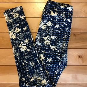 UNICORN Lularoe white peony OS leggings