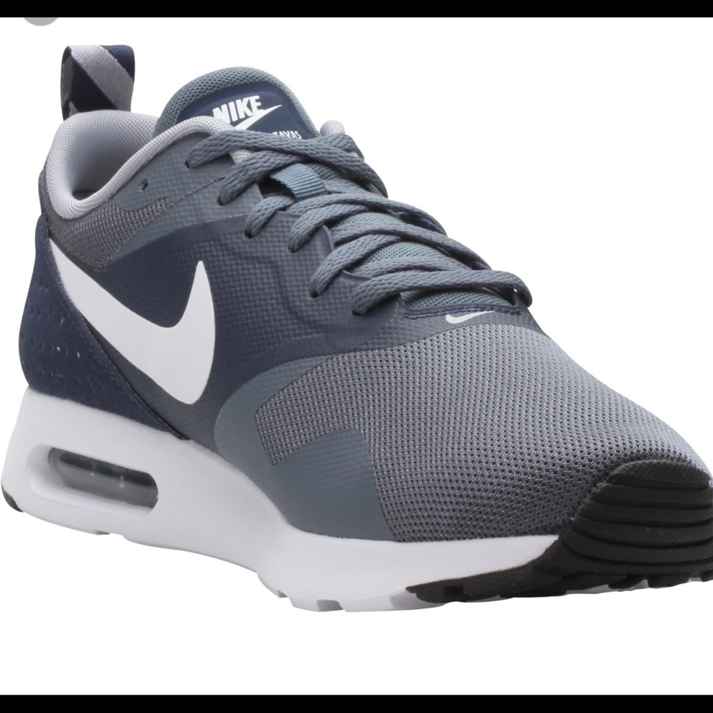 All grey nike air max tavas size 4.5Y
