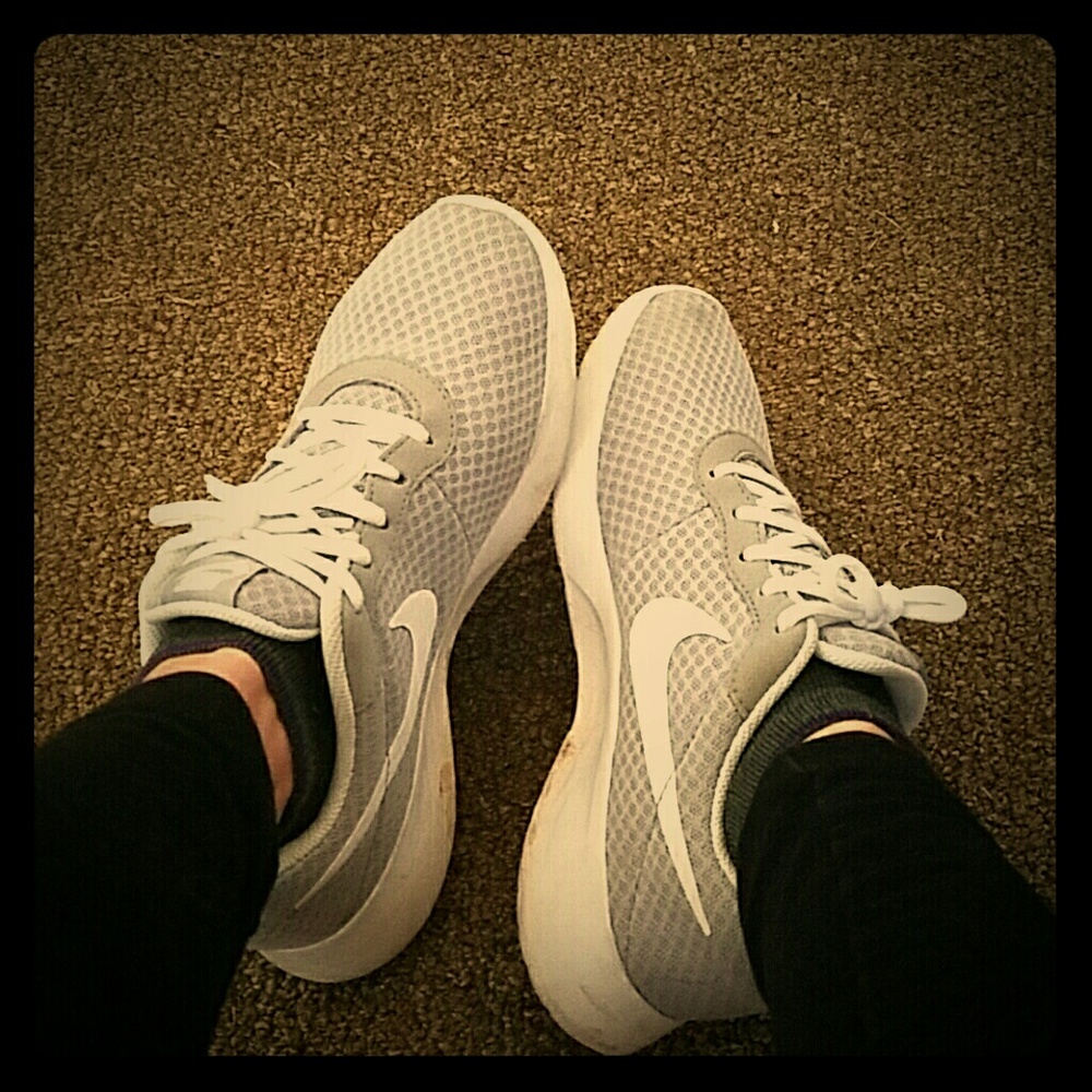 Nike tennis shoes
