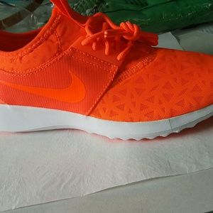 Nike shoes