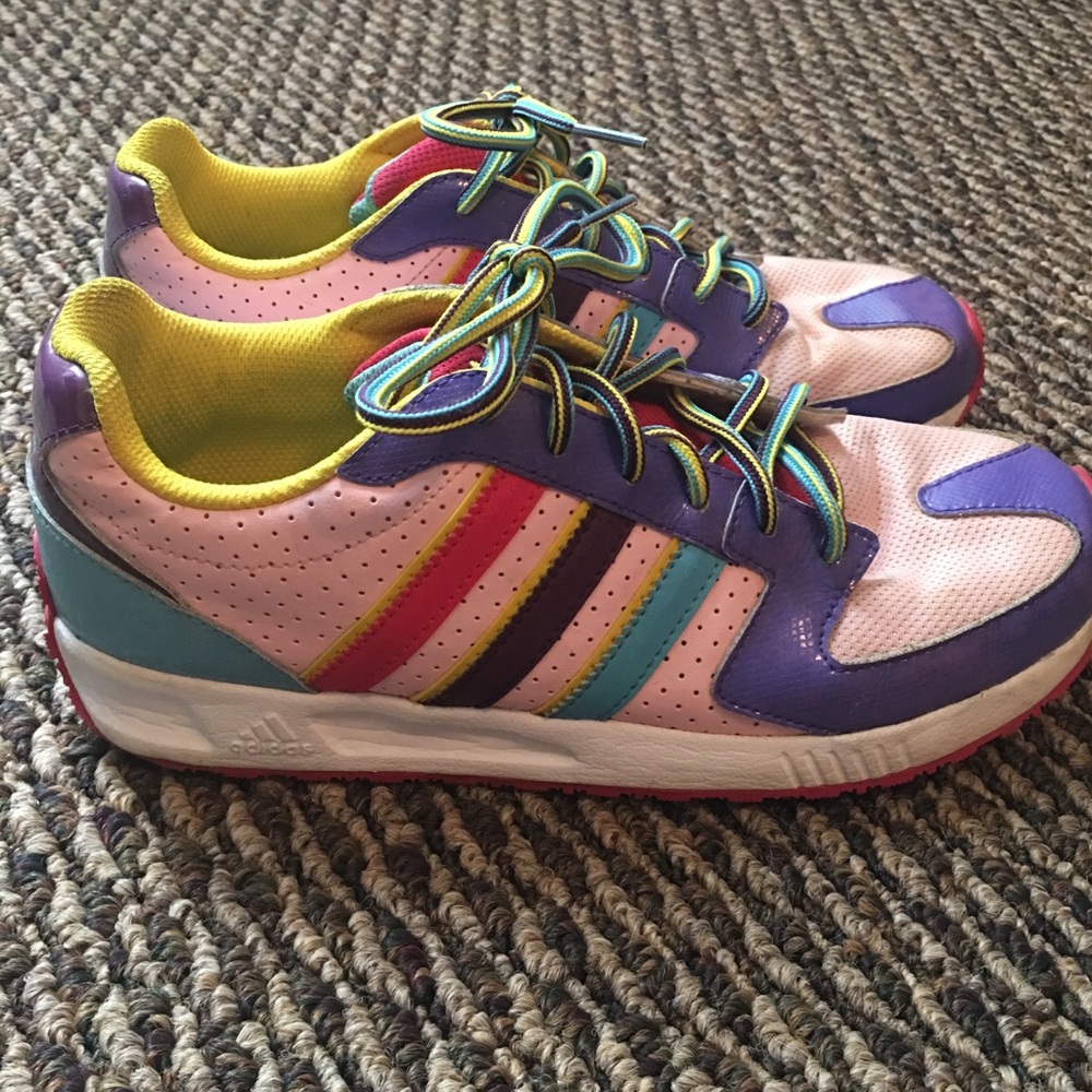 Multi Color Adidas sneakers 💓