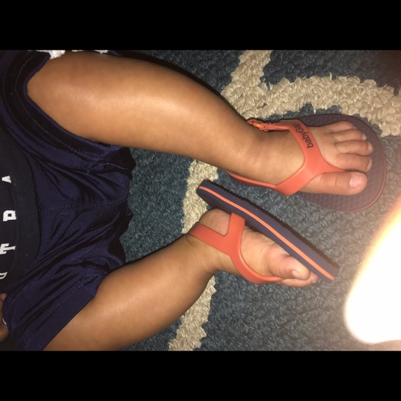 Baby Gap - Picture 3 of 3