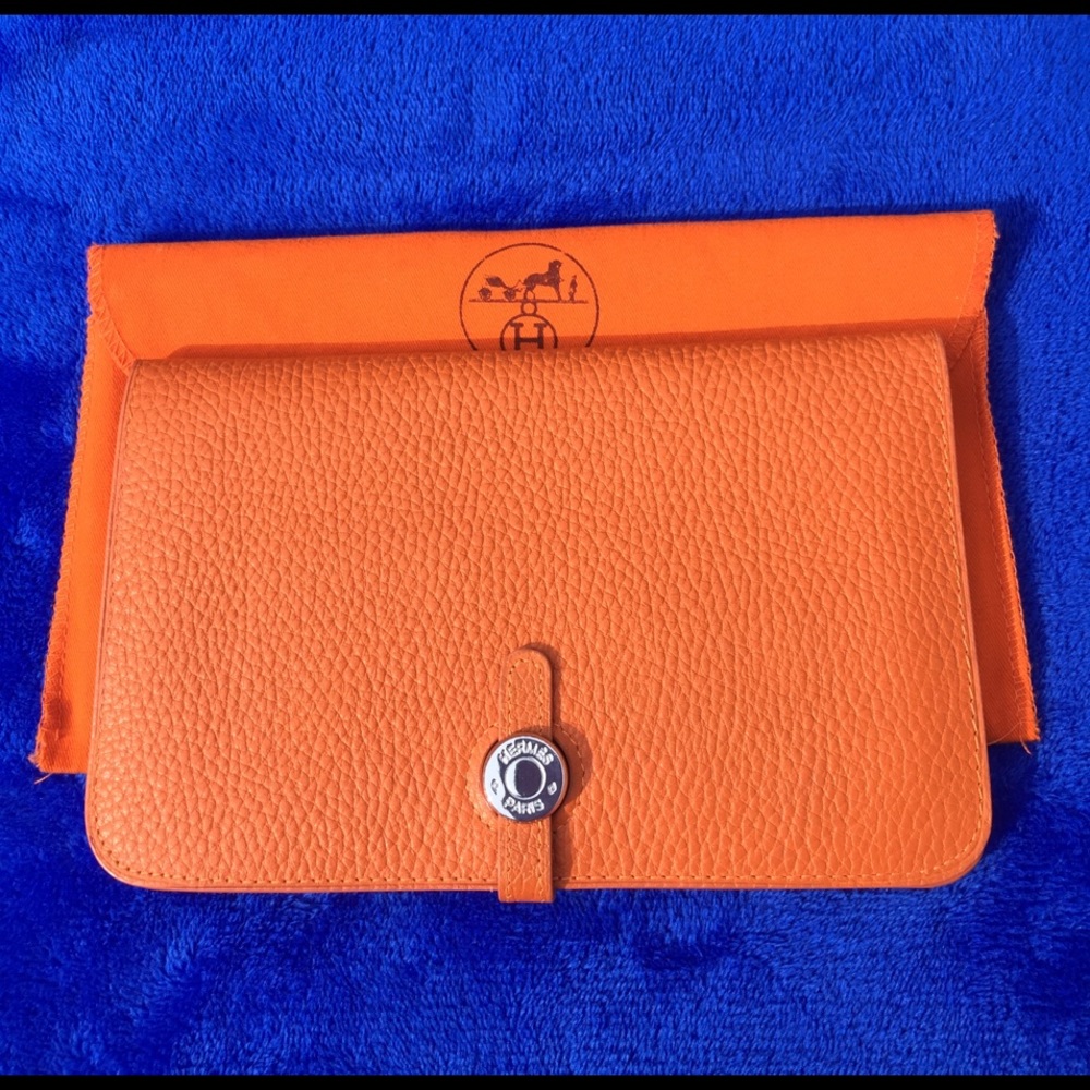 Hermes Togo "Capucine Orange"