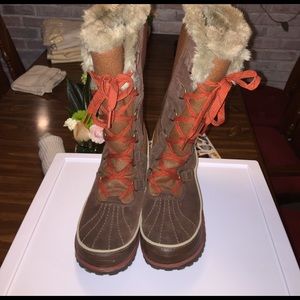Sorel tivoli boots sz 9