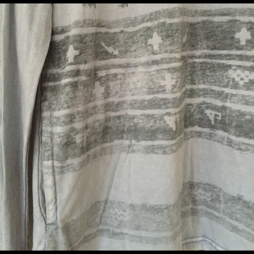 American Eagle Outfitters Tribal Print Hoodie M - Picture 3 of 4
