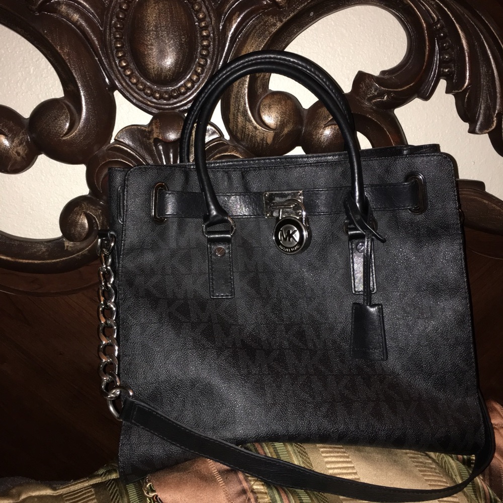 🔴🔴🔴🔴SOLDDDDD🔴🔴🔴🔴🔴Michale kors Hamilton ❤️