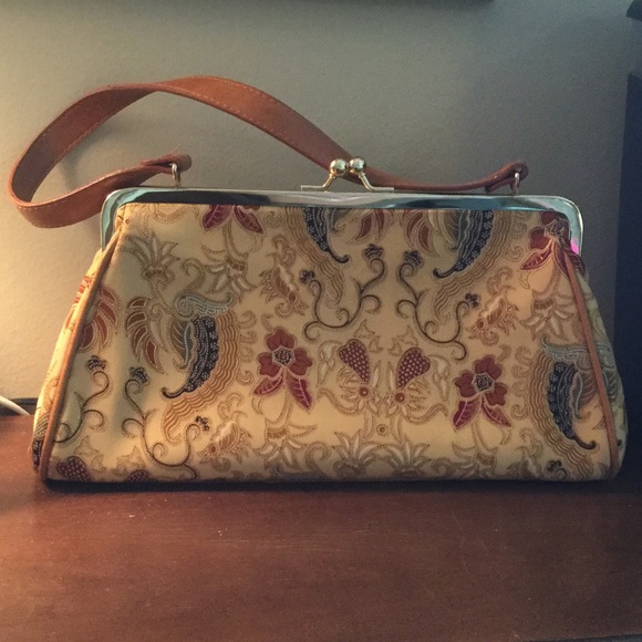 Handbag - Picture 2 of 2