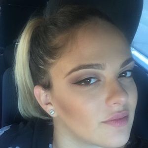 Meet your Posher, Krystal