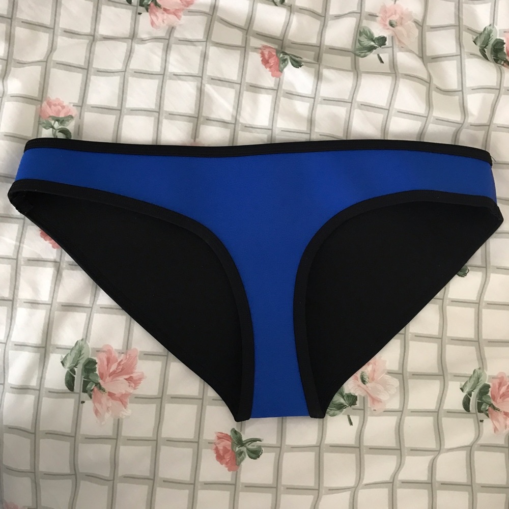 Triangl Bikini Bottom