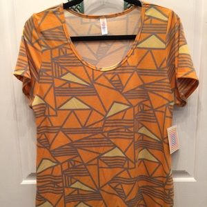 LULAROE women's classic t size large