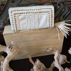 White Bebe clutch