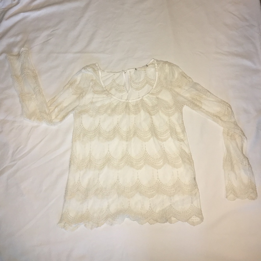 Beautiful white/cream lace/mesh long sleeve blouse