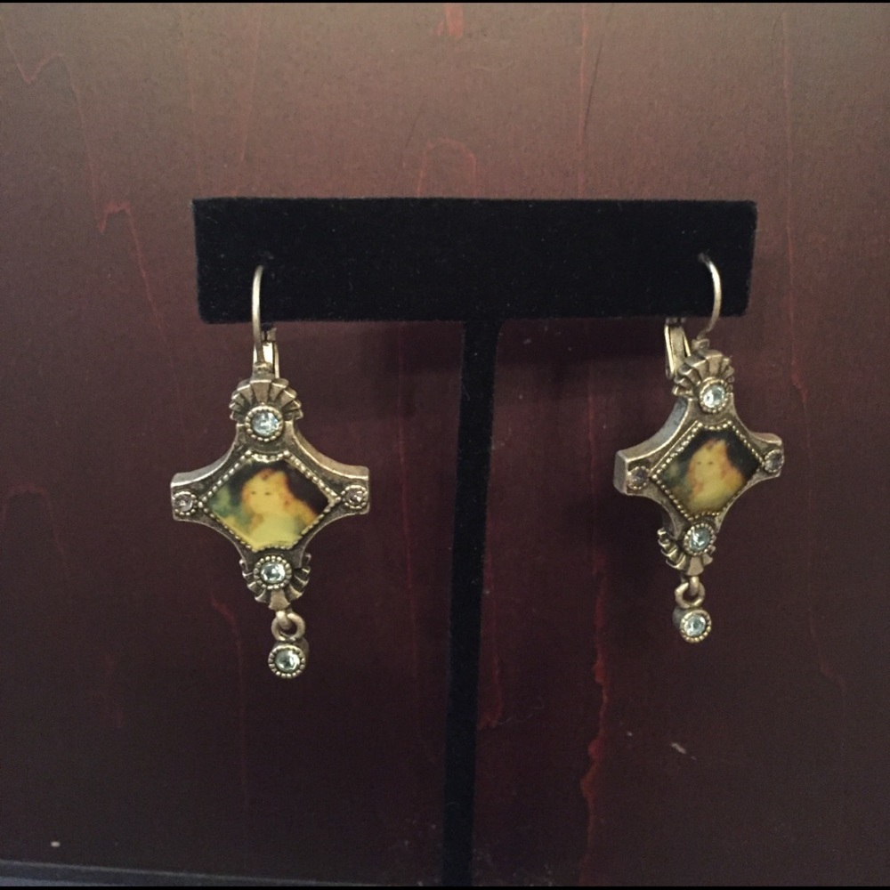 Vintage earrings, Victorian look, pewter color